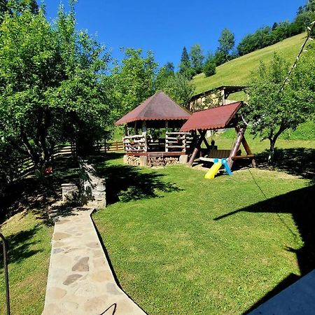 Cabana Dochita Ceahlău Buitenkant foto